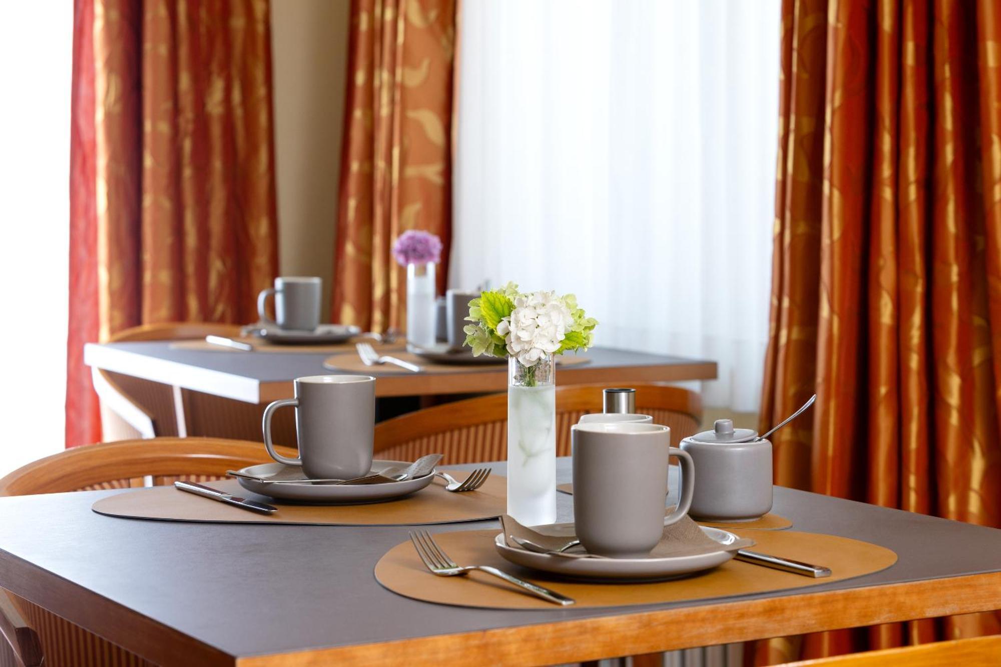 Hotel Regina -Garni Koeln Eksteriør bilde